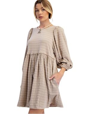 515:  EASEL NWT DRESS LT MOCHA (C)